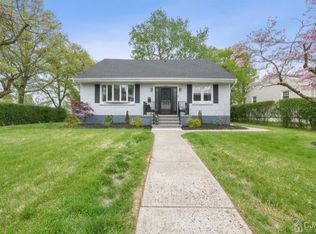 562 Cook Ave, Middlesex, NJ 08846