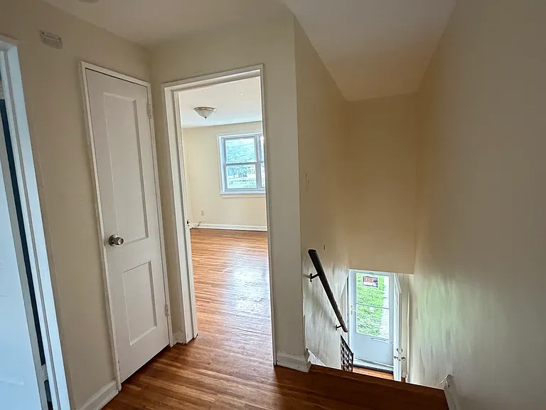 607 Berg Ave — Photo 7