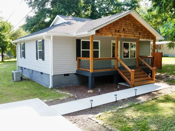 33 Charlie St, Summerville, GA 30747