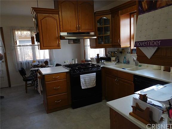 3rd image of 13931 Badger Ave