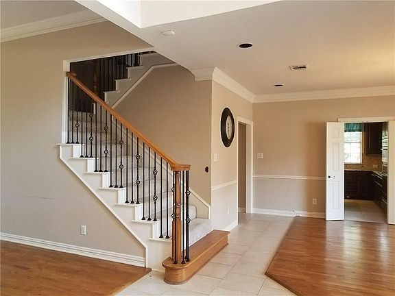 4th image of 4400 Barnsley Dr