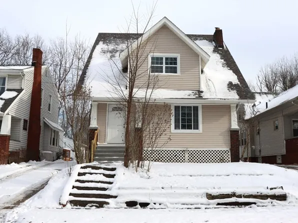 947 Dan St, Akron, OH 44310