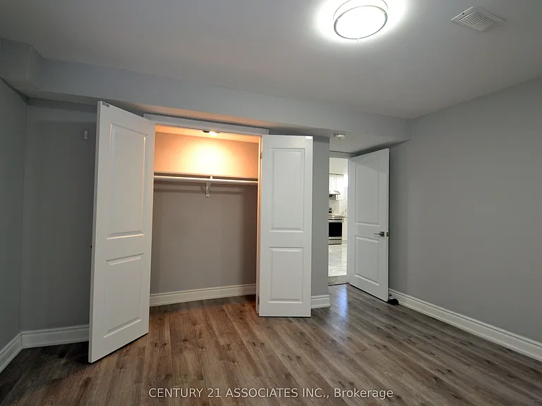 92 Nashville Cir — Photo 15