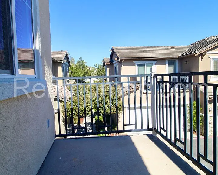 314 Borden Rd — Photo 16