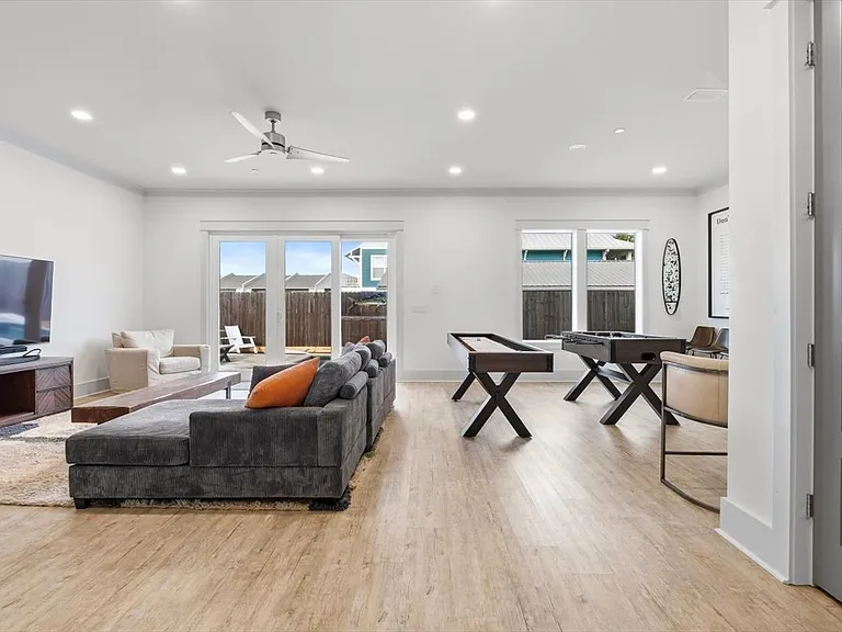 8320 Surf Dr — Photo 51