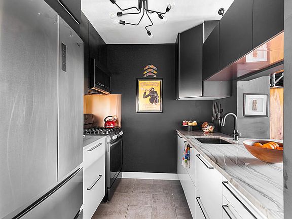 4th image of 4-74 48th Ave APT 7H
