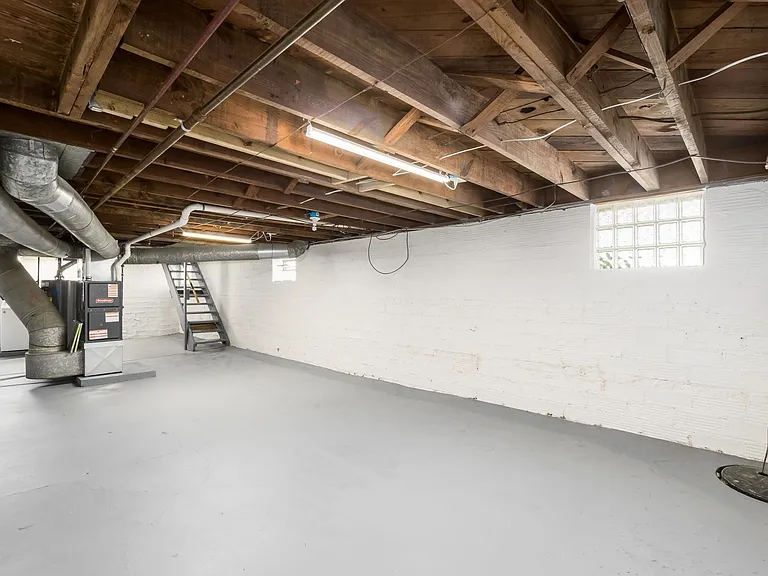 41 W California Ave — Photo 30