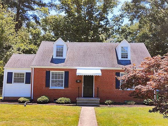 2nd image of 1011 Willow Lawn Dr
