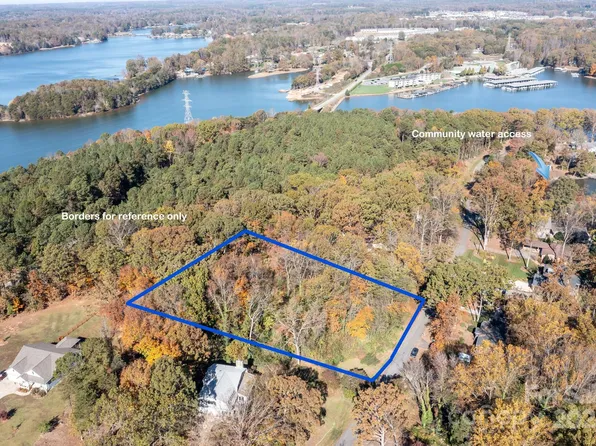 7882 Tradewinds Dr, Sherrills Ford, NC 28673