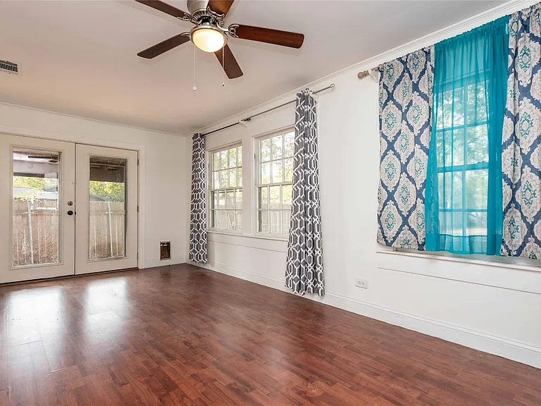 406 Lexington Rd #1 — Photo 9