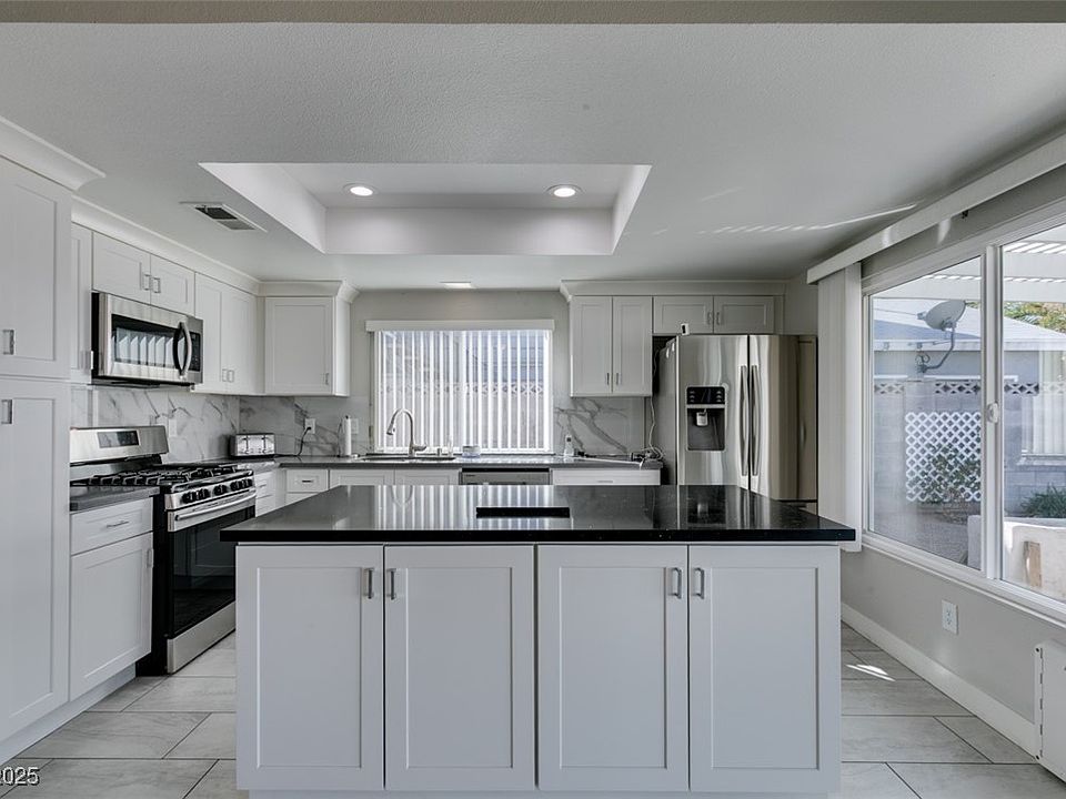 1st image of 5049 Lancaster Dr