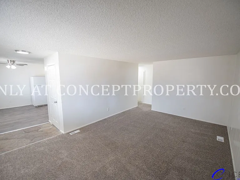 Murray Place — Photo 8