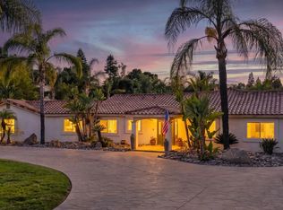 886 Singing Trails Dr, El Cajon, CA 92019