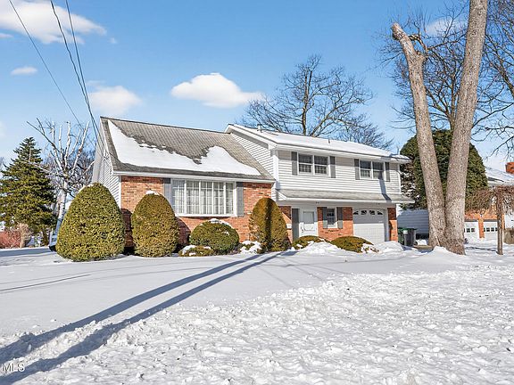 2nd image of 56 Bayberry Road