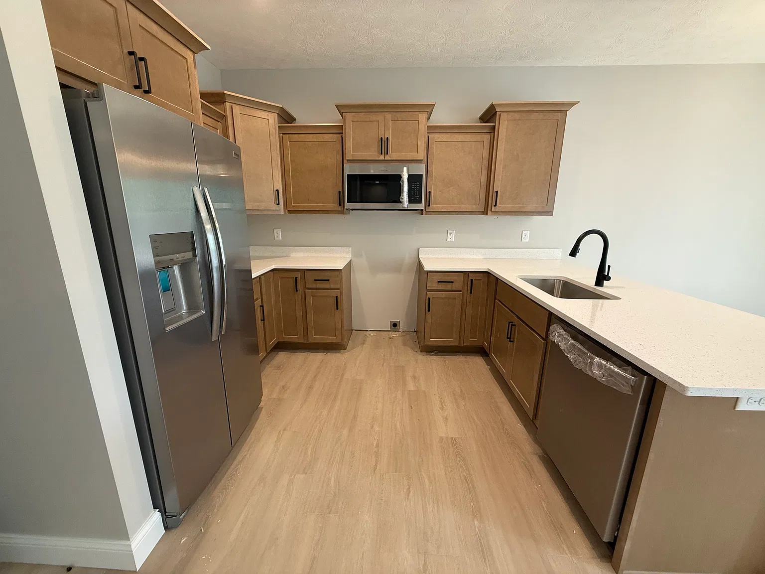 3 bed, 1453 sqft, $2,100 — Photo 3