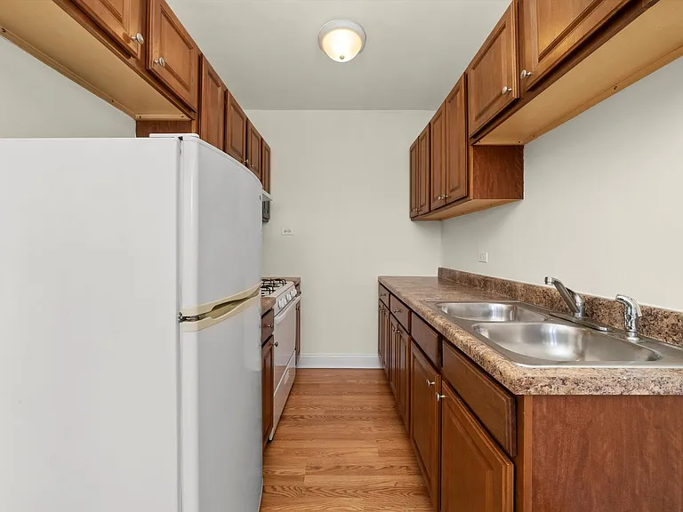 2600 Kimball LLC — Photo 44