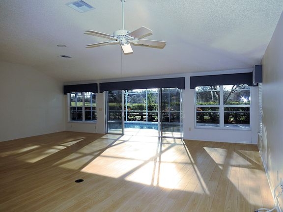 4th image of 16738 SE 77th Northridge Ct