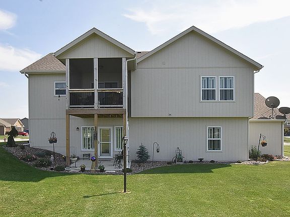 4th image of 18308 Rock Creek Dr