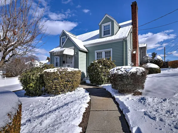 9 Beaver Street, Hamden, CT 06514