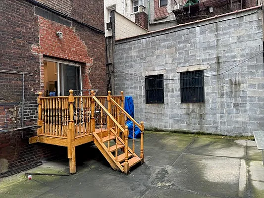 Rented by Friedman Roth Realty | media 7