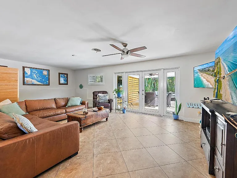 409 Lighthouse Dr — Photo 14