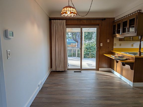 5th image of 1114 E Skagit St