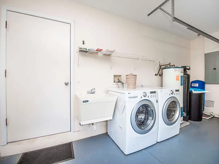Laundry Room Cabinet