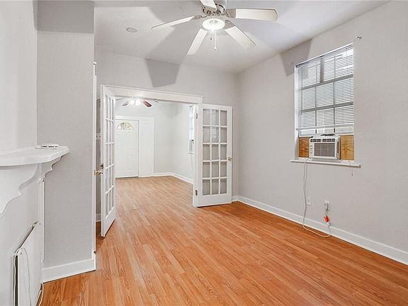 4th image of 1333-35 S Genois St