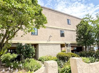 86 Myrtle Ave APT 9, Stamford, CT 06902