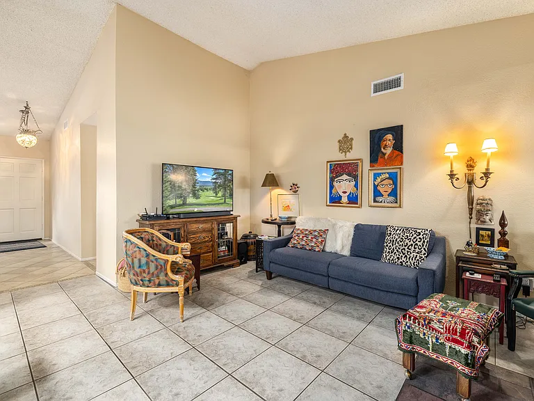 730 E Avenue J10 — Photo 16