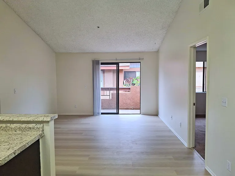 244 S Monte Vista St #14 — Photo 6