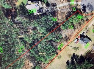 01 Oakridge Ln, Randleman, NC 27317