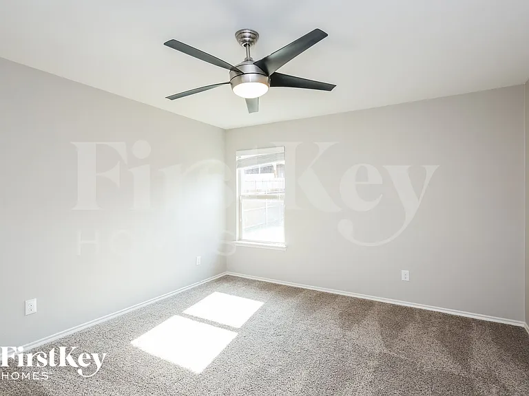 1313 Waco Turner — Photo 10