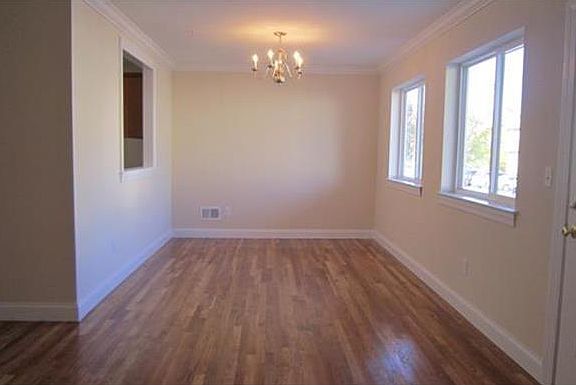 4th image of 407 Tondo Cir