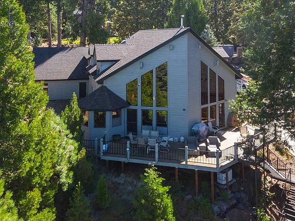 2nd image of 837 Lassen View Dr
