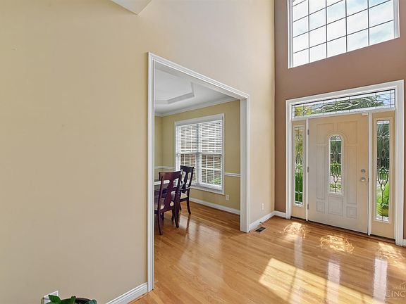 2nd image of 325 Eastbury Dr