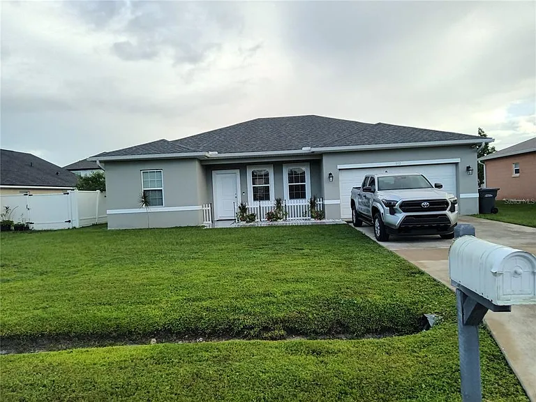 312 Clearwater Ln — Photo 1
