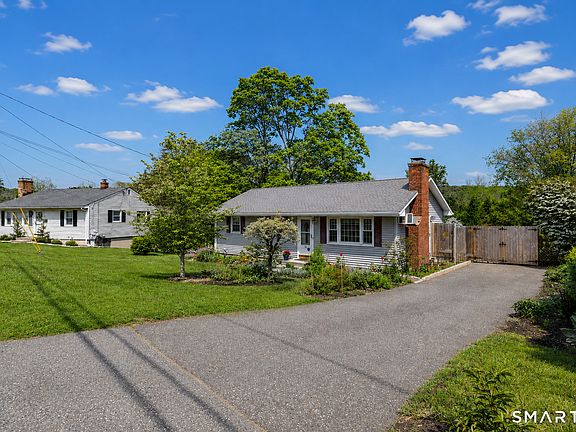 2nd image of 32 Avery Road