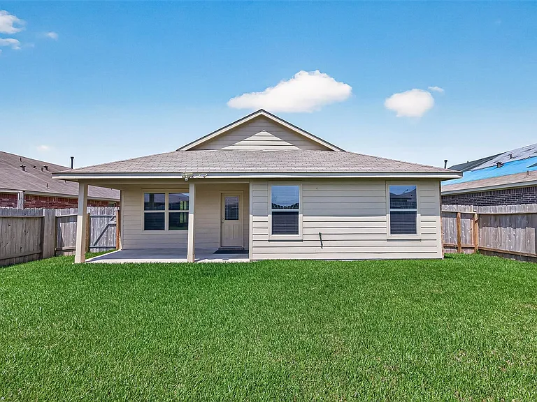 6014 Namika St — Photo 44