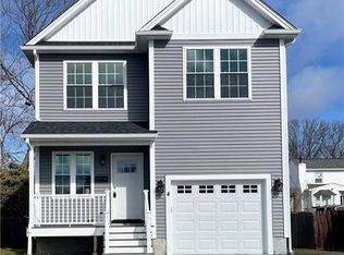 4 Coes St, North Providence, RI 02904