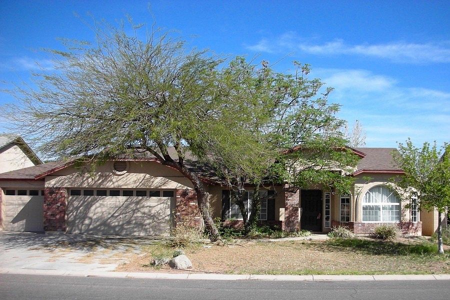 1st image of 4150 E Meadow Land Dr