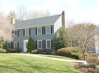 360 Galloping Hill Rd, Fairfield, CT 06824
