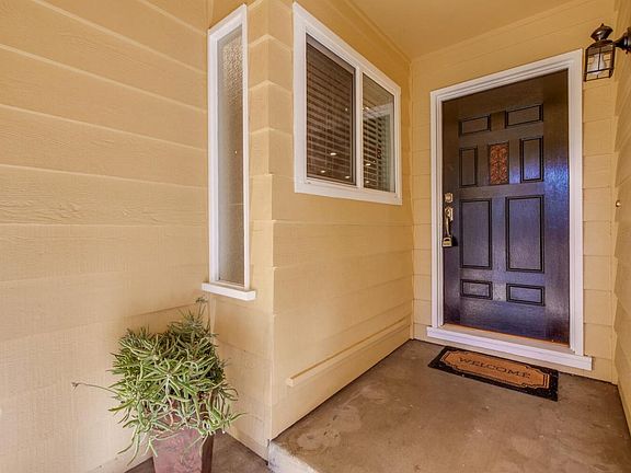 5th image of 753 Dartshire Way