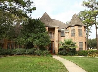 7902 Oxfordshire Dr, Spring, TX 77379