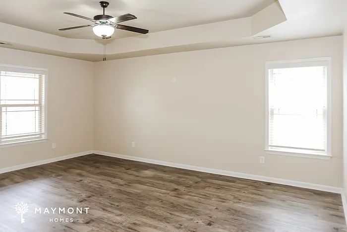 3 bed, 2.0 bath, 1528 sqft, $1,670 — Photo 3