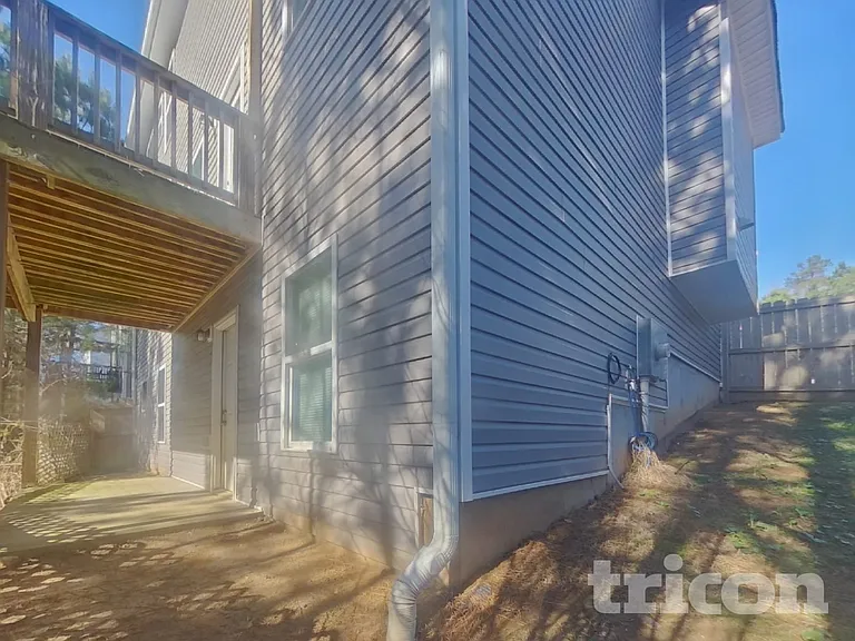 228 Fieldcrest Dr — Photo 15
