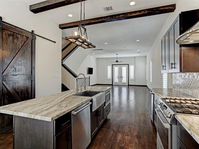 1112 W 15th 1/2 St, Houston, TX, 77008