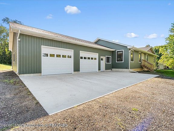 5th image of 3867 Edgar Rd