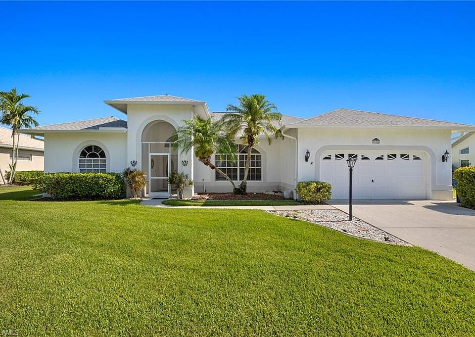 1st image of 15464 Briarcrest CIR