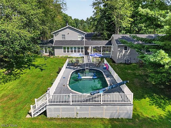 3rd image of 10745 Bell Rd